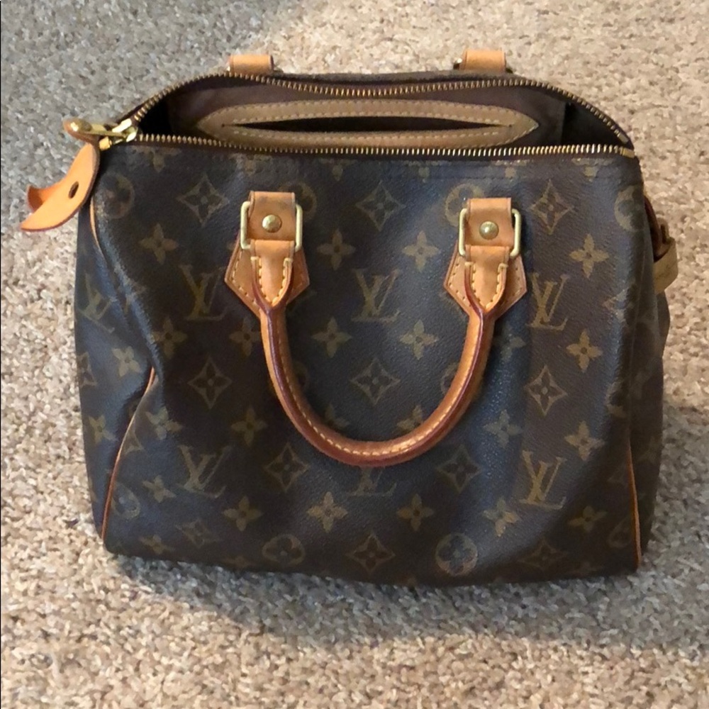 Louis Vuitton Speedy 25